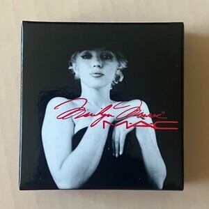 Brand new  Marilyn Monroe MAC Preferred Blonde eyeshadow